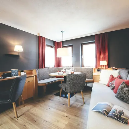 Quality Hosts Arlberg - Laerchenhof *