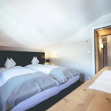 Quality Hosts Arlberg - Laerchenhof