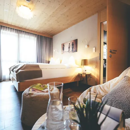 Quality Hosts Arlberg - Laerchenhof 公寓 圣安东阿尔贝格