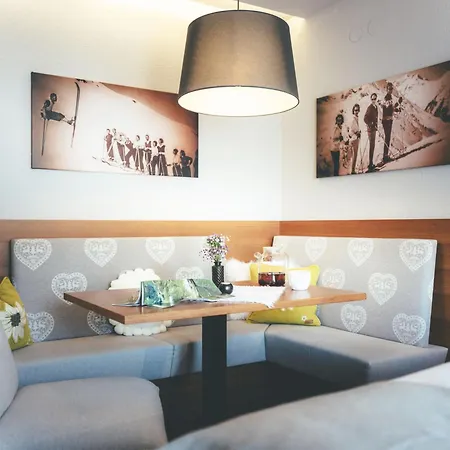 Apartamento Quality Hosts Arlberg - Laerchenhof Sankt Anton am Arlberg