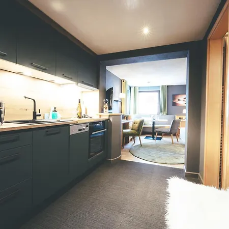 Quality Hosts Arlberg - Laerchenhof