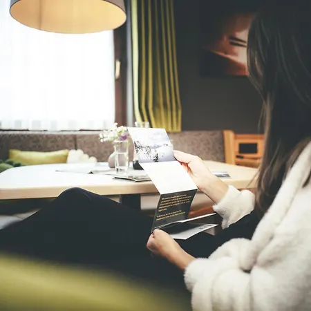 Quality Hosts Arlberg - Laerchenhof *