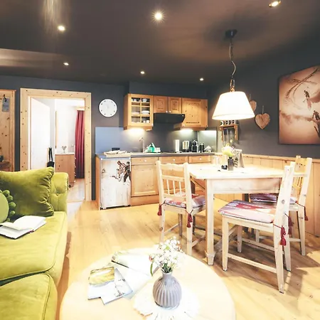 Quality Hosts Arlberg - Laerchenhof *