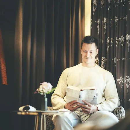 Quality Hosts Arlberg - Laerchenhof Apartamento *