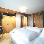 Quality Hosts Arlberg - Laerchenhof דירה סן אנטון