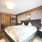 Quality Hosts Arlberg - Laerchenhof סן אנטון