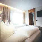 Quality Hosts Arlberg - Laerchenhof * Sankt Anton am Arlberg
